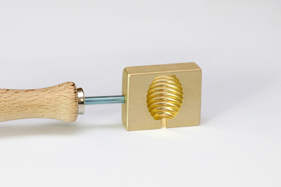 Bead roller for knobs, pattern no.11