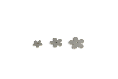 Three Cabochon disks, flower, with 2.5mm thread